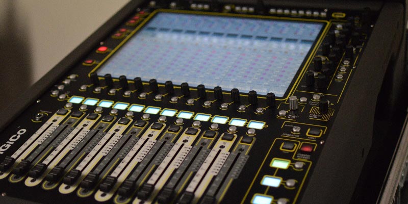 DiGiCo SD11i Mixing Console