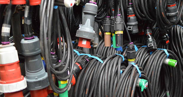 Heavy Mains - 3 phase and powerlock cabling